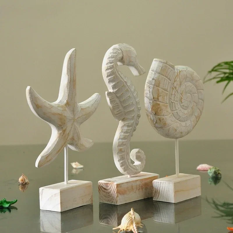 Marine Coral - ของตกแต่งบ้านสไตล์เมดิเตอร์เรเนียน งานแกะสลักไม้รูปปลาดาว หอยสังข์ และม้าน้ำ สำหรับห้องนั่งเล่น งานฝีมือธีมทะเล