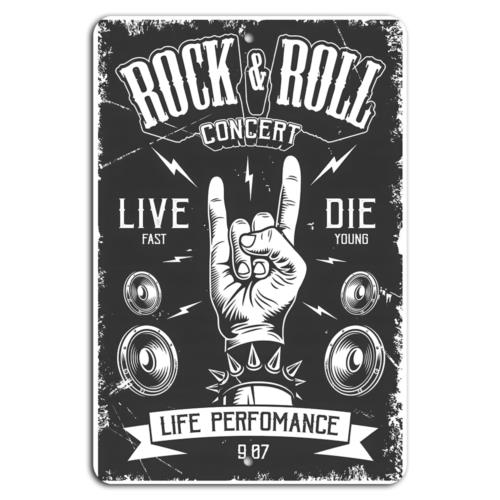 Live Fast, Rock Hard: คอนเสิร์ - Live Rock บทวิจารณ์และราคา